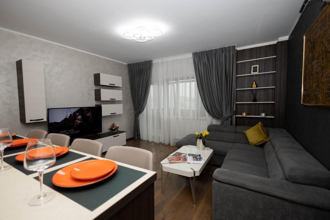 Central Apartament 4 Lägenhet Iasi Exteriör bild