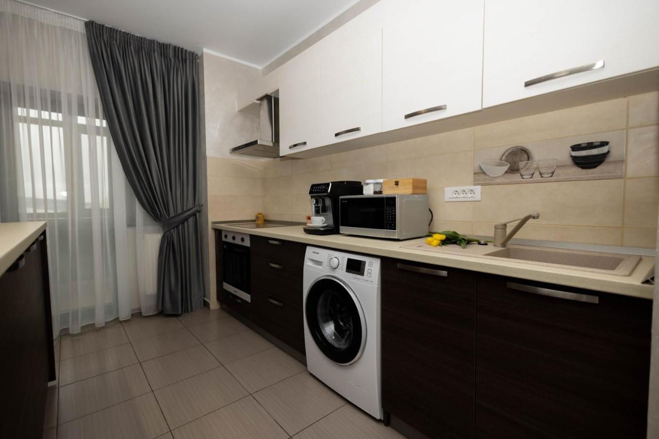 Central Apartament 4 Lägenhet Iasi Exteriör bild